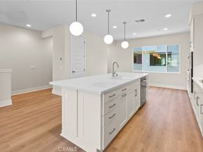 142 Bridle Drive, Burbank CA 91506