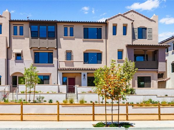 142 Bridle Drive, Burbank CA 91506