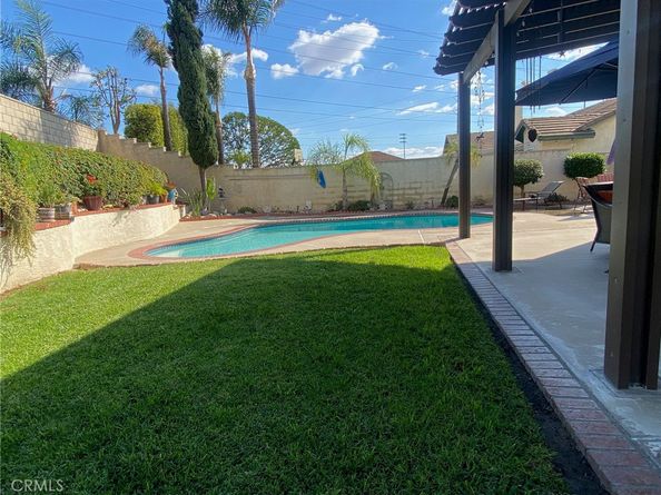 7245 Bodega, Fontana CA 92336