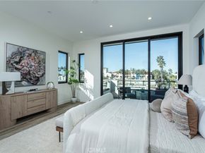 328 3rd, Huntington Beach CA 92648