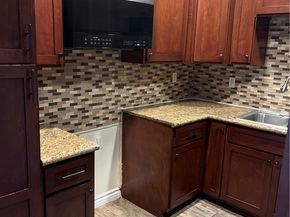 7620 S Hoover, Los Angeles CA 90044