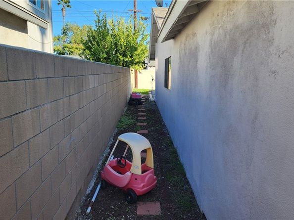 924 N Orange Avenue, Ontario CA 91764