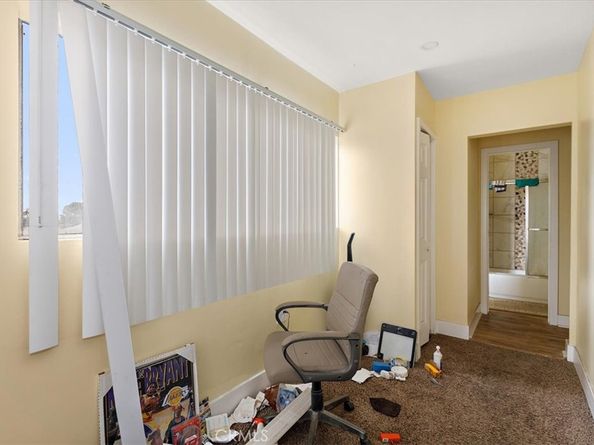 11612 Cimarron Ave, Hawthorne CA 90250