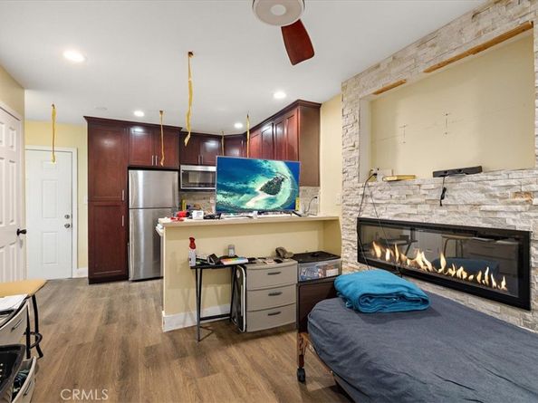 11612 Cimarron Ave, Hawthorne CA 90250