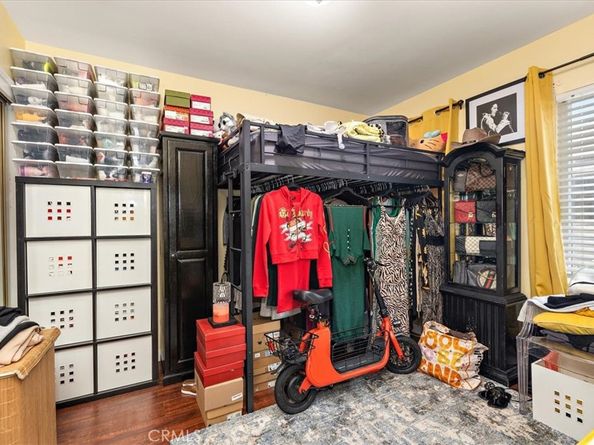 11612 Cimarron Ave, Hawthorne CA 90250