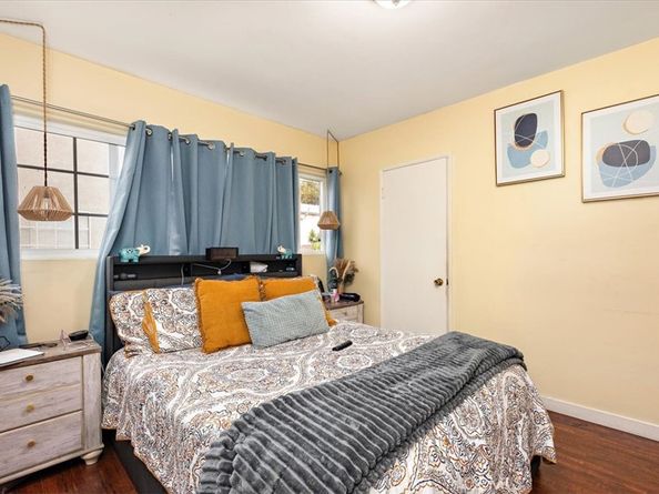 11612 Cimarron Ave, Hawthorne CA 90250