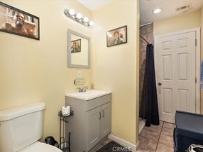 11612 Cimarron Ave, Hawthorne CA 90250