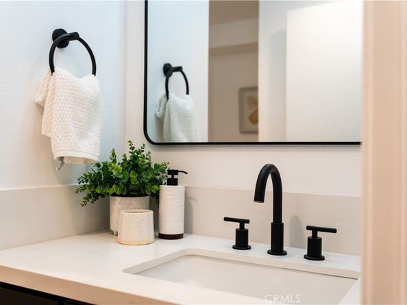 1189 Crenshaw Boulevard, Los Angeles CA 90019