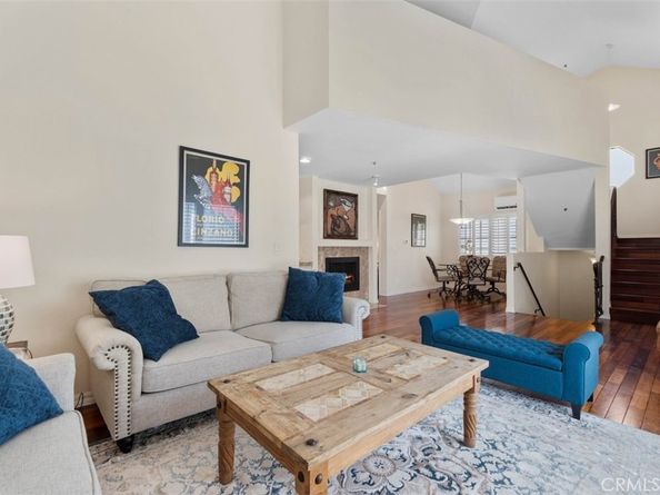 221 Violet A, Monrovia CA 91016