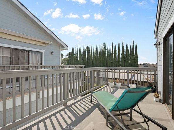 221 Violet A, Monrovia CA 91016