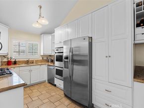 221 Violet A, Monrovia CA 91016