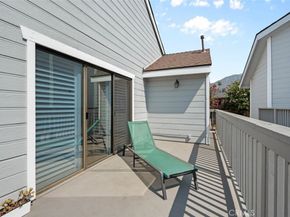 221 Violet A, Monrovia CA 91016