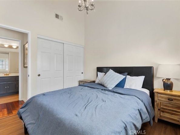 221 Violet A, Monrovia CA 91016