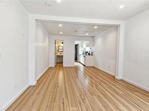 6530 Denver, Los Angeles CA 90044