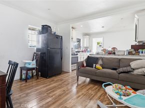 6530 Denver, Los Angeles CA 90044