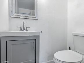 6530 Denver, Los Angeles CA 90044