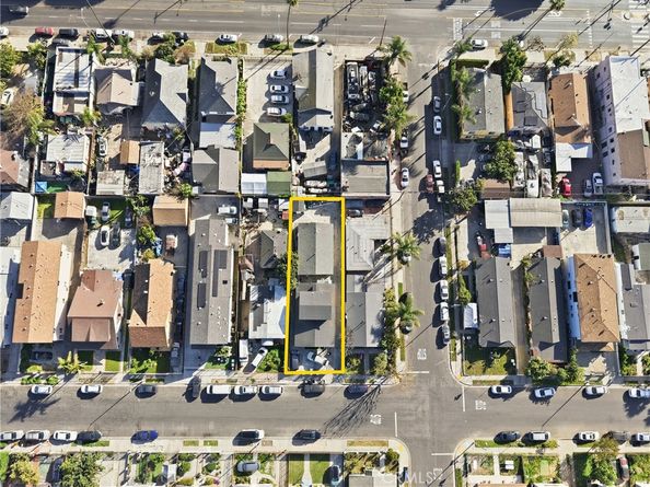 6530 Denver, Los Angeles CA 90044