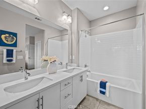 762 Chandler Walk, Upland CA 91786