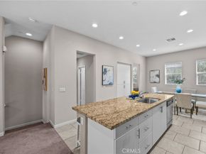 762 Chandler Walk, Upland CA 91786