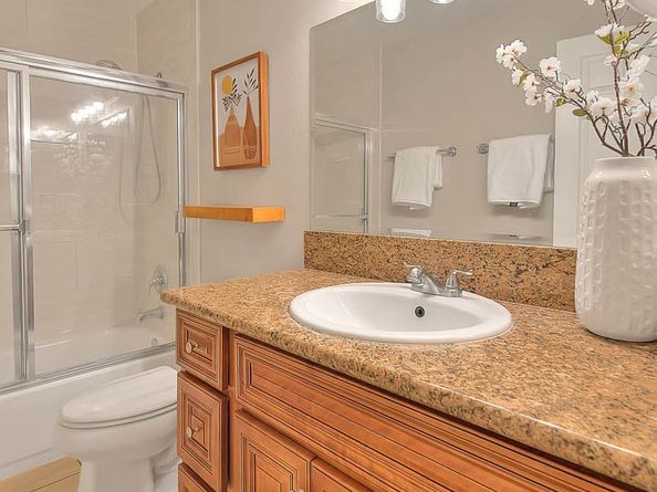 32 N Almansor Street D, Alhambra CA 91801