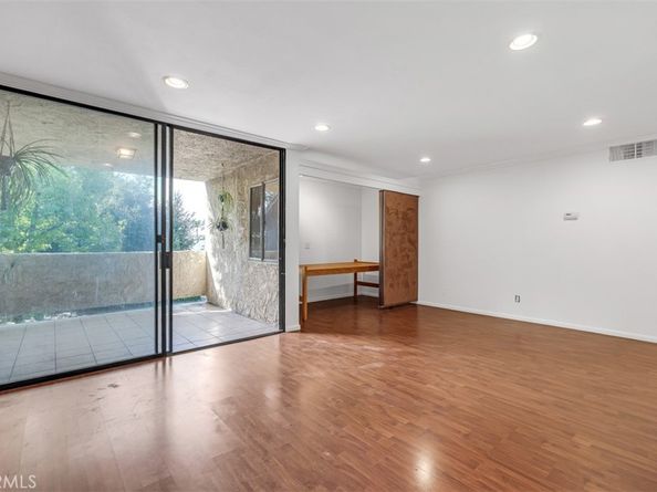 65 N Allen Avenue 116, Pasadena CA 91106