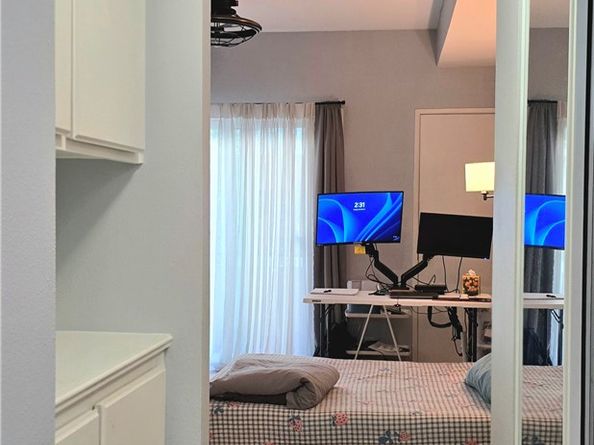 730 W 4th 203, Long Beach CA 90802