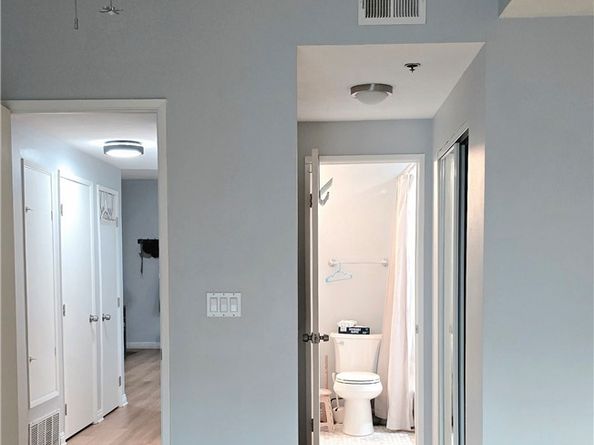 730 W 4th 203, Long Beach CA 90802