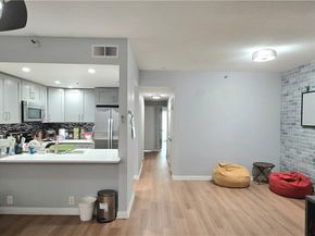 730 W 4th 203, Long Beach CA 90802