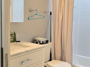 730 W 4th 203, Long Beach CA 90802