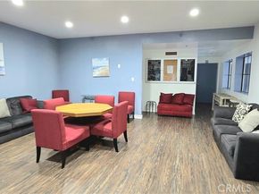 730 W 4th 203, Long Beach CA 90802