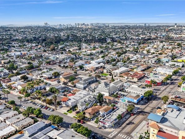 3890 37th, San Diego CA 92105