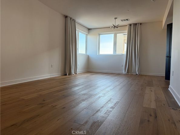 1025 White Knoll, Los Angeles CA 90012