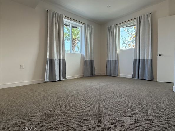 1025 White Knoll, Los Angeles CA 90012