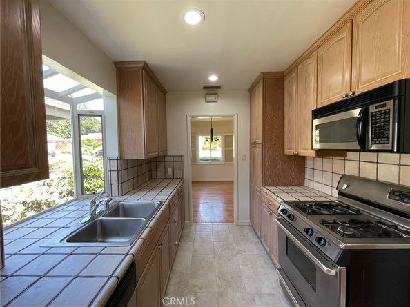 2573 El Sol, Altadena CA 91001