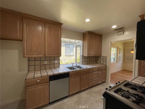 2573 El Sol, Altadena CA 91001