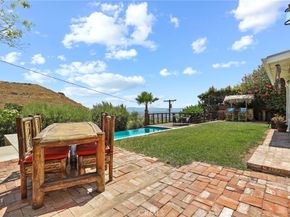 1024 Hamline Place, Burbank CA 91504