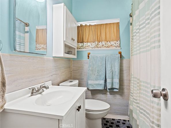 9547 Rincon Avenue, Pacoima CA 91331