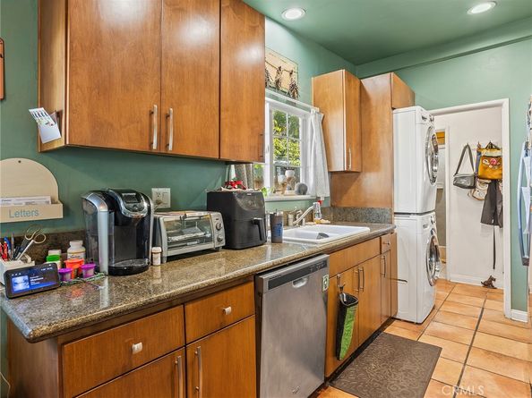 9547 Rincon Avenue, Pacoima CA 91331
