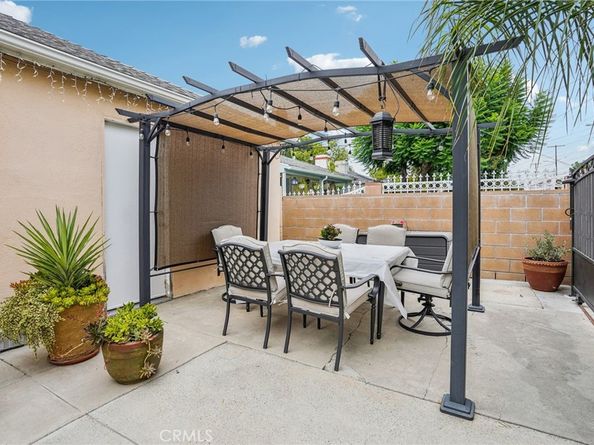 10141 Mcclemont Avenue, Tujunga CA 91042