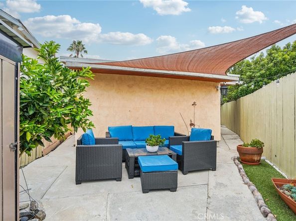 10141 Mcclemont Avenue, Tujunga CA 91042