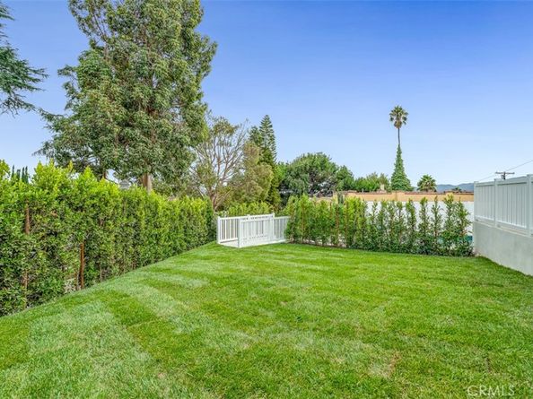 430 W Kenneth Road, Glendale CA 91202