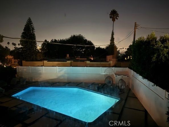 430 W Kenneth Road, Glendale CA 91202