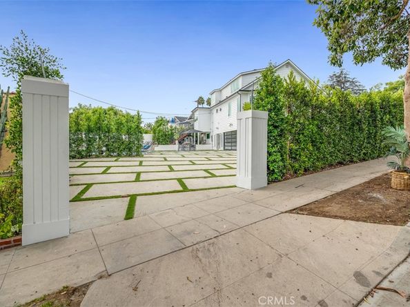 430 W Kenneth Road, Glendale CA 91202