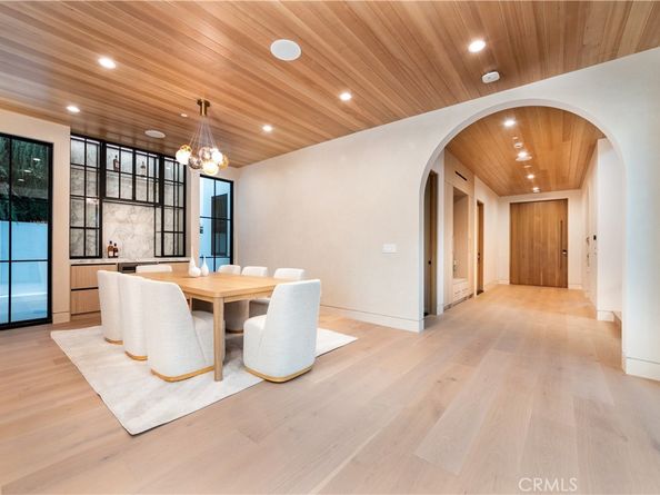 16749 Addison, Encino CA 91436