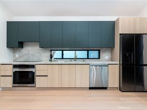 16749 Addison, Encino CA 91436