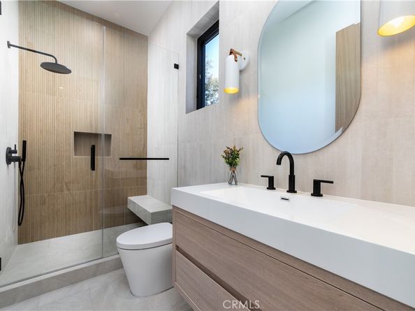 16749 Addison, Encino CA 91436