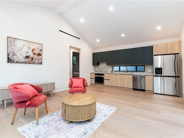 16749 Addison, Encino CA 91436