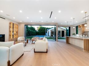 16749 Addison, Encino CA 91436