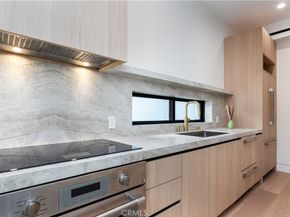 16749 Addison, Encino CA 91436