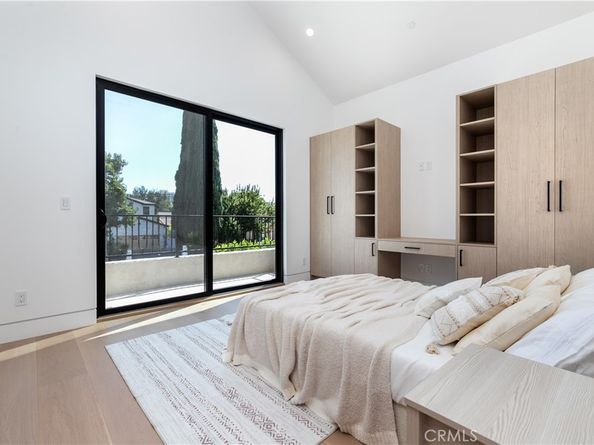 16749 Addison, Encino CA 91436